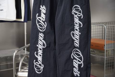 Balenciaga 583