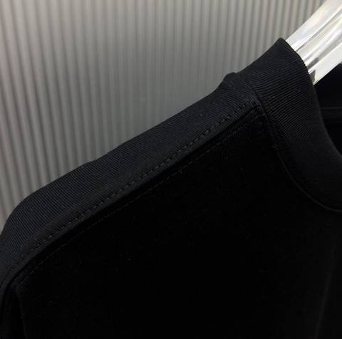 Off-White 52