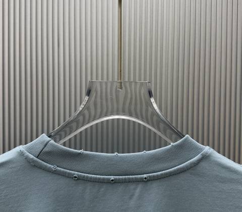 Off-White 327
