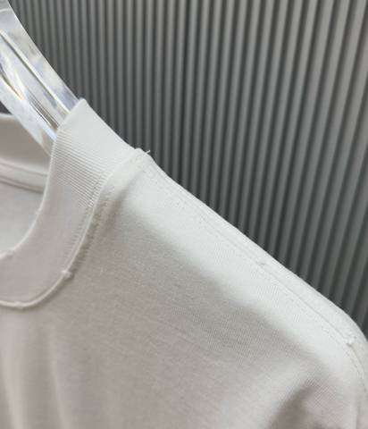 Off-White 464