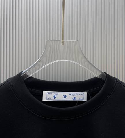 Off-White 627
