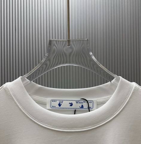 Off-White 635