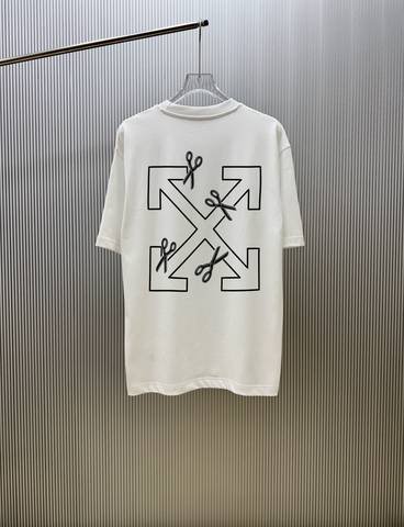 Off-White 742