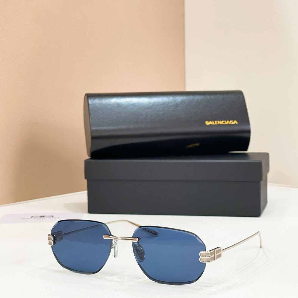 Gafas Balenciaga 32