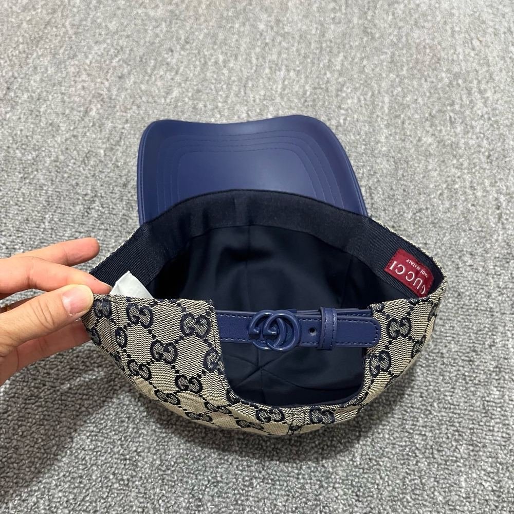 Gorras 52