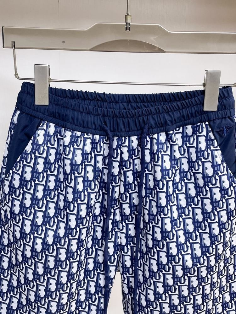 Pantalones Cortos 63
