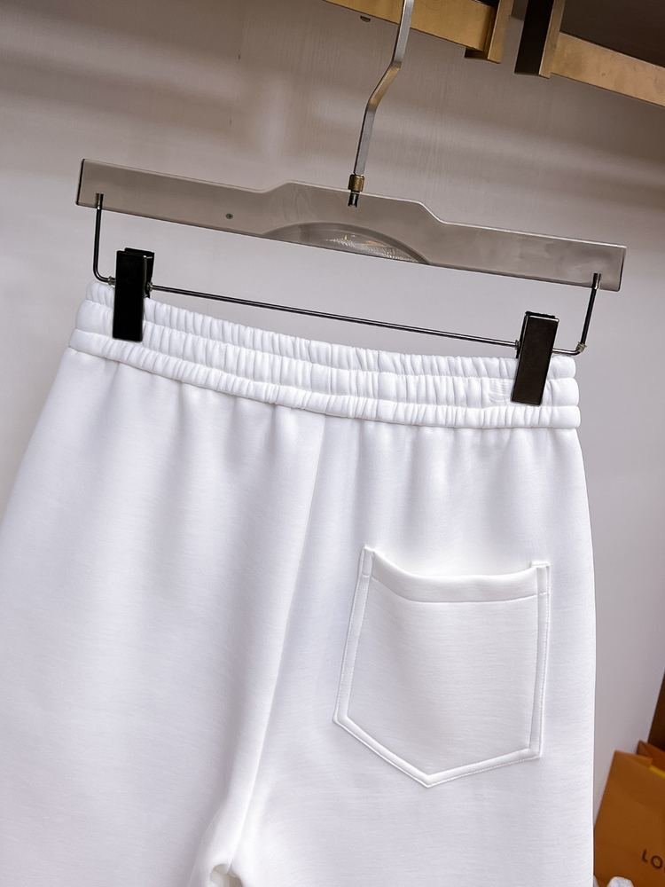 Pantalones Cortos 307