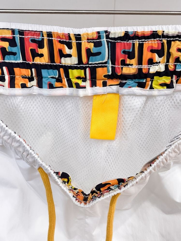 Pantalones Cortos 353