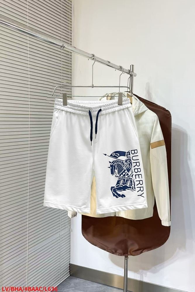 Pantalones Cortos 447