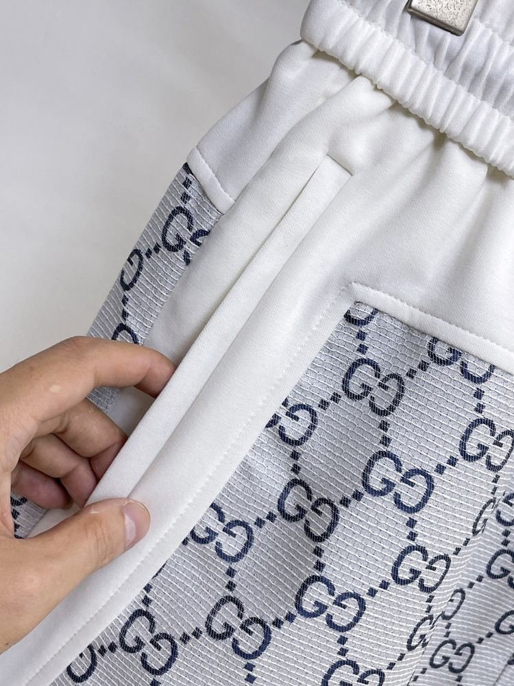 Pantalones Cortos 590
