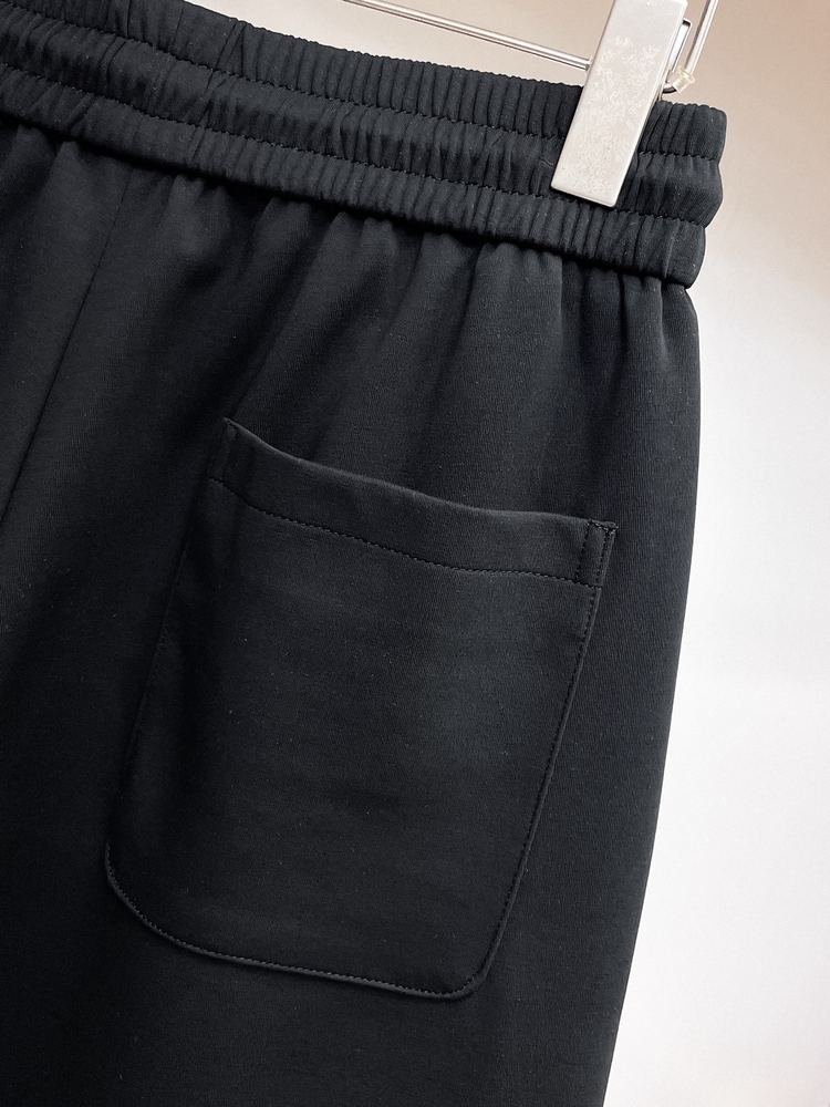 Pantalones Cortos 597