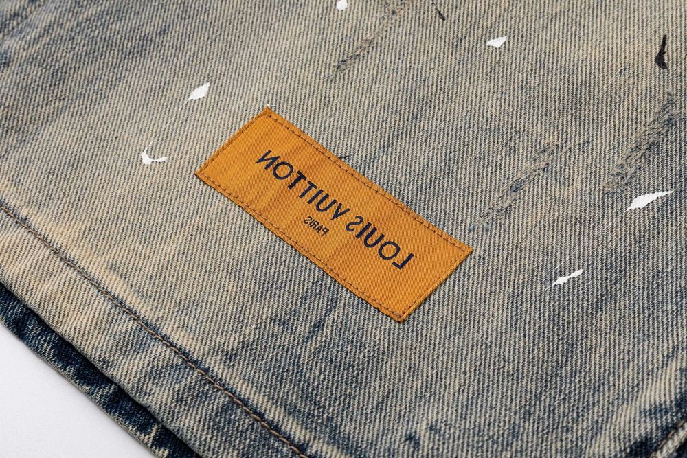 Pantalones Cortos 676